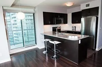 Grand Condos トロント