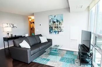 ホテル Grand Condos トロント